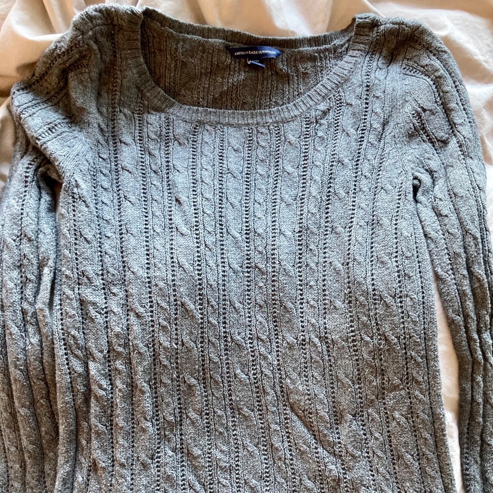 American Eagle sweater